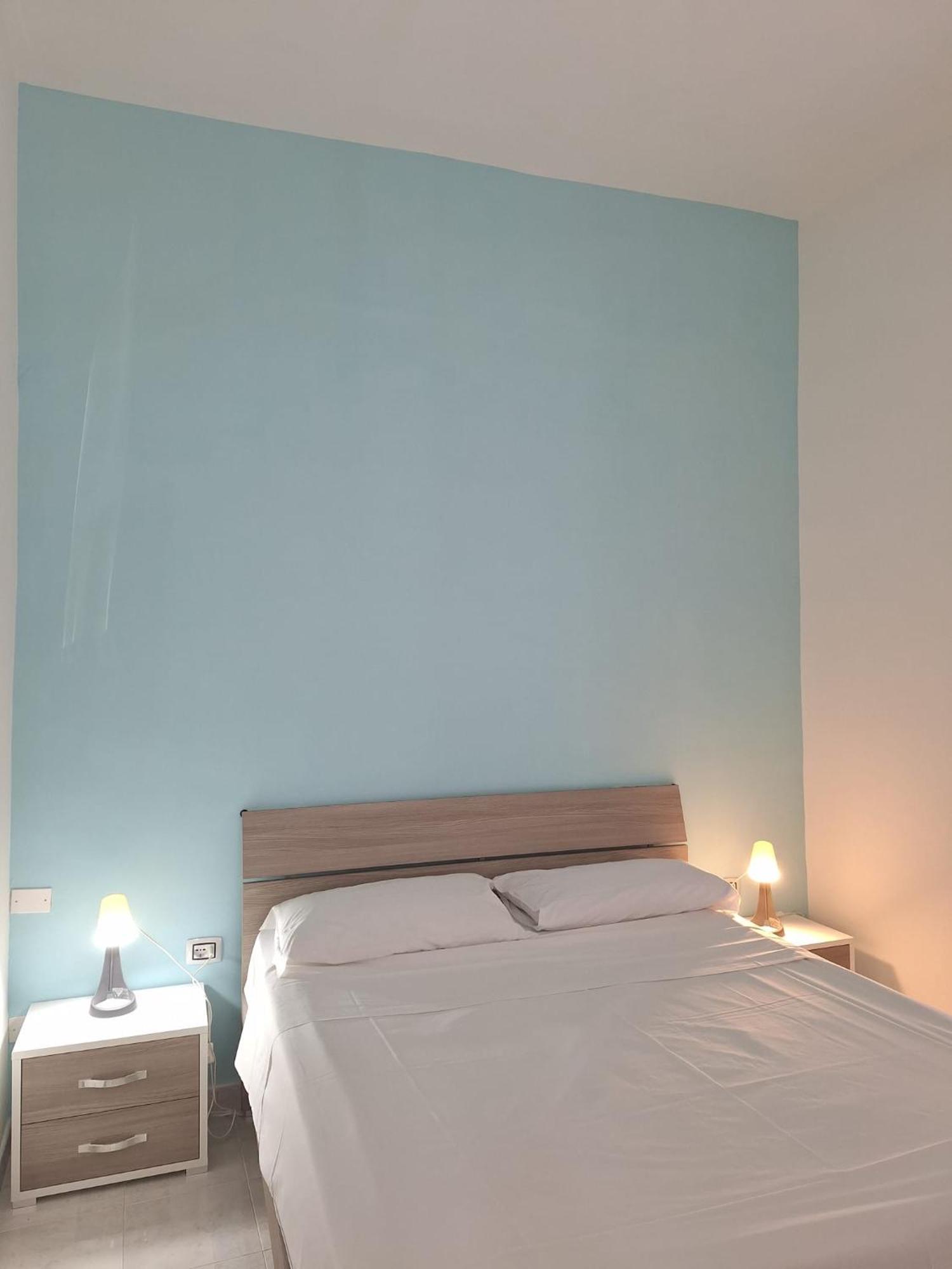 Cisterna'S House Hotel Naples Bilik gambar